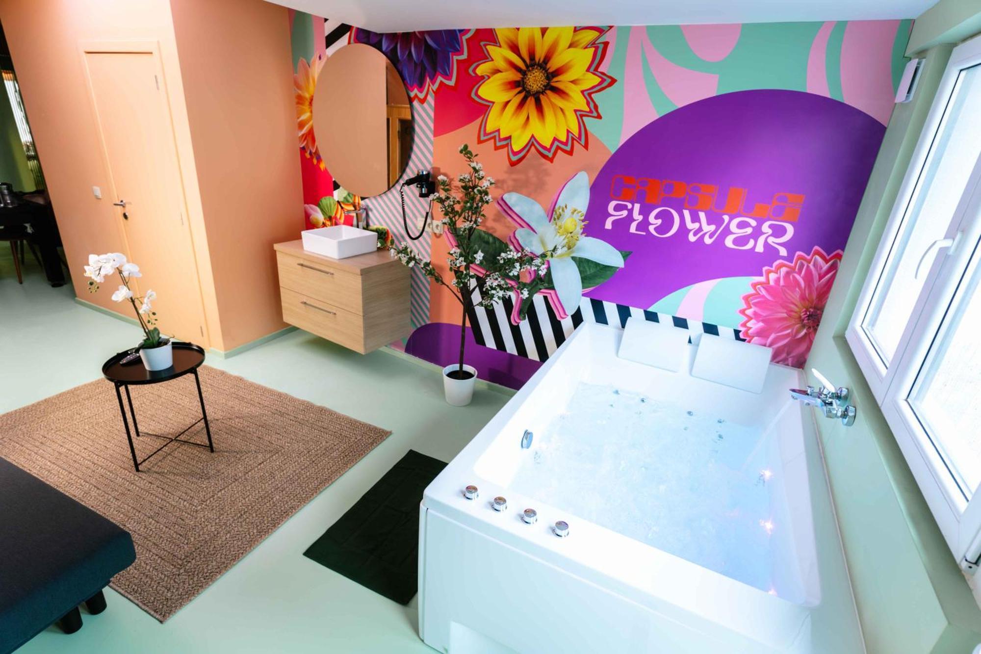 Capsule Flower - Balneo - Cinema - Billard - Nintendo Switch - Mons Centre Екстер'єр фото